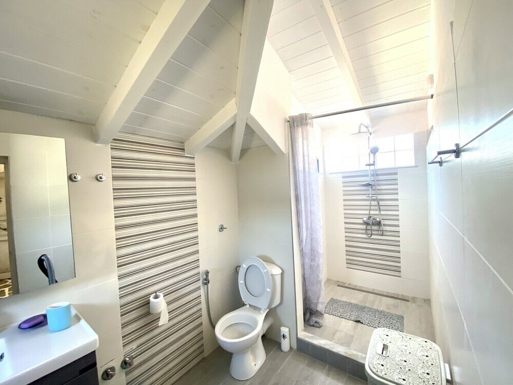 Фото Sybota Seaside Retreat - Chique Marina Loft