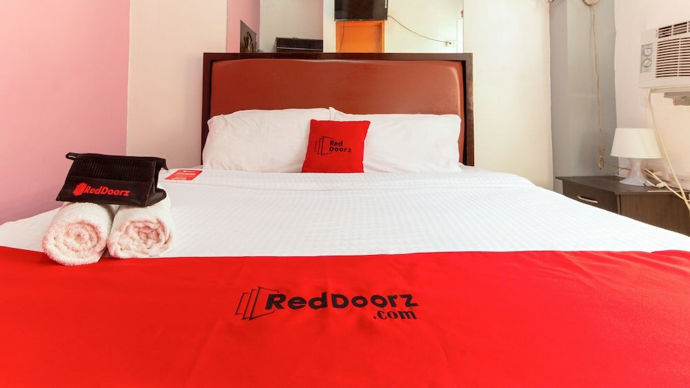 Фото RedDoorz near Robinsons North Tacloban