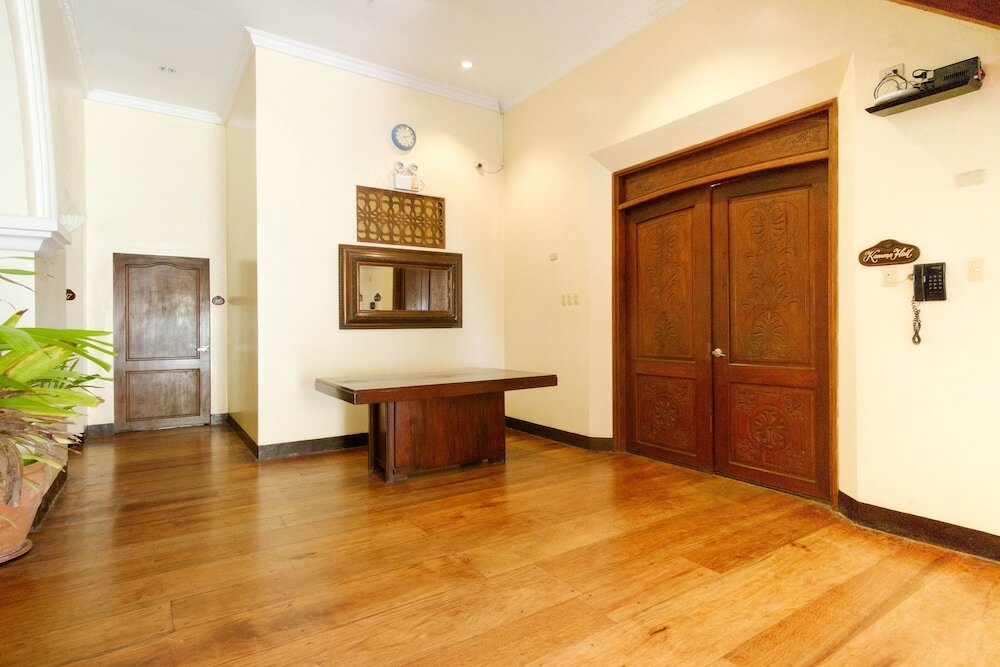 Фото RedDoorz Plus @ Calle Crisologo Vigan