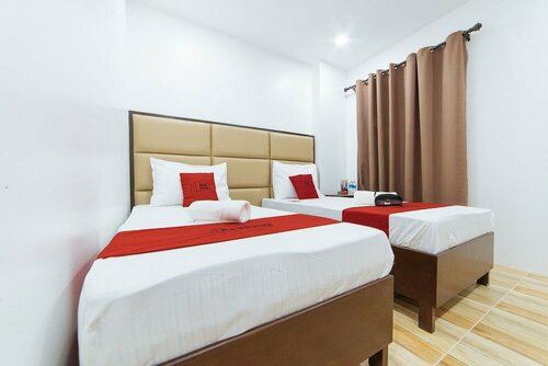 Гостиница RedDoorz Plus @ Jnv Dream Hotel Subic Zambales