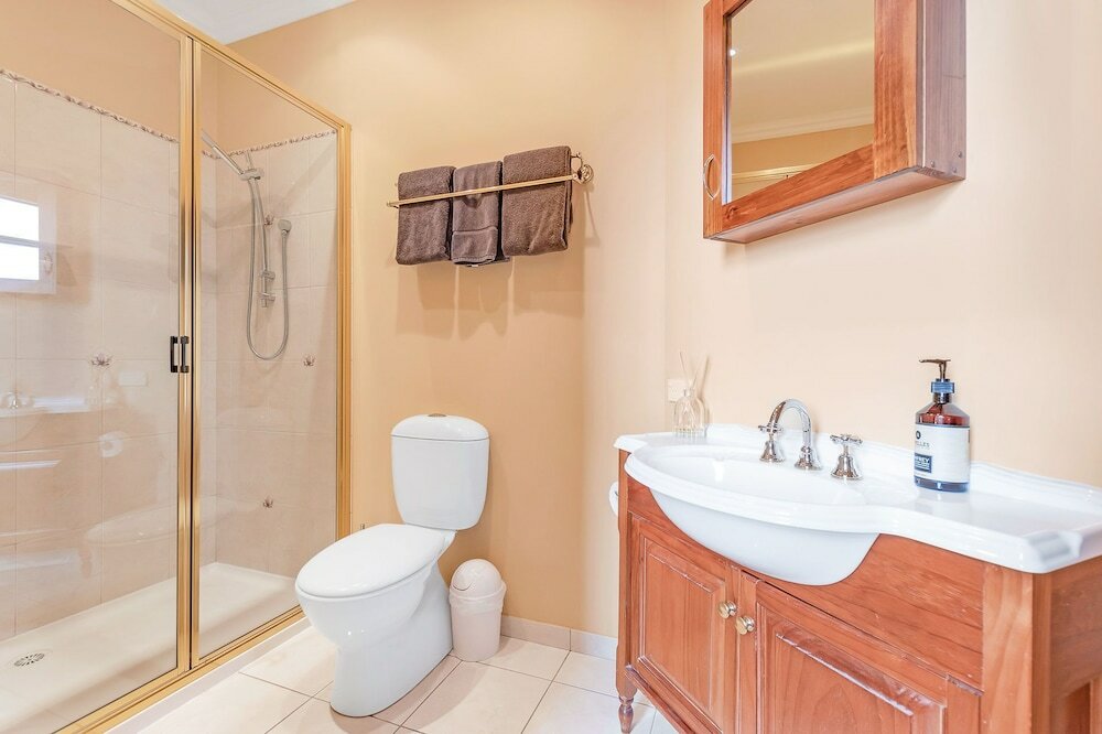 Фото Clocktower Suites