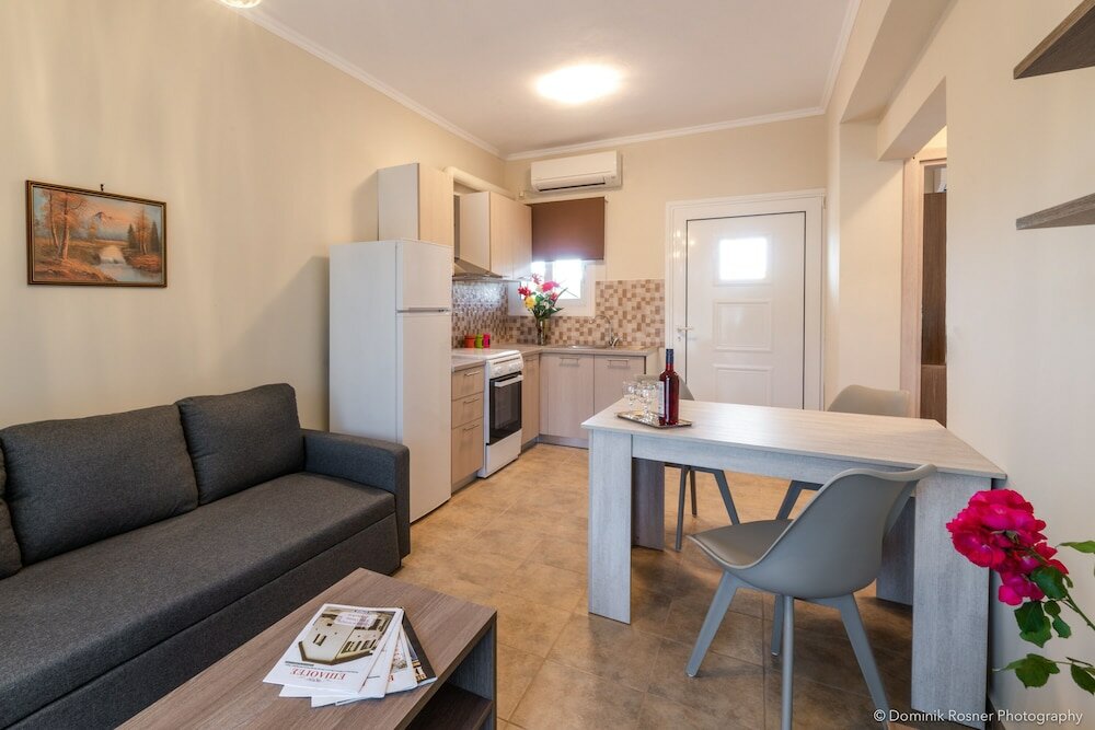 Фото Nancy's Luxury Apartments