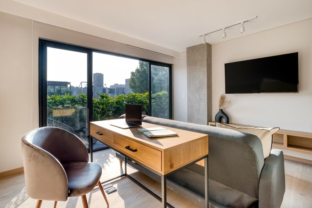 Фото Uliv Poe 240