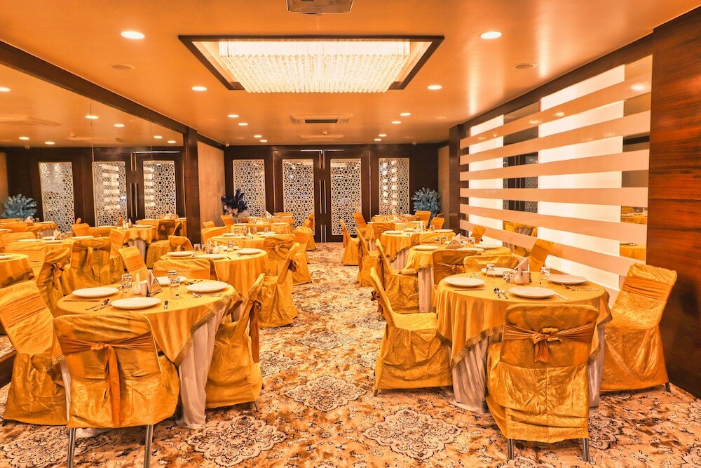 Фото Clarks Inn Express Udaipur