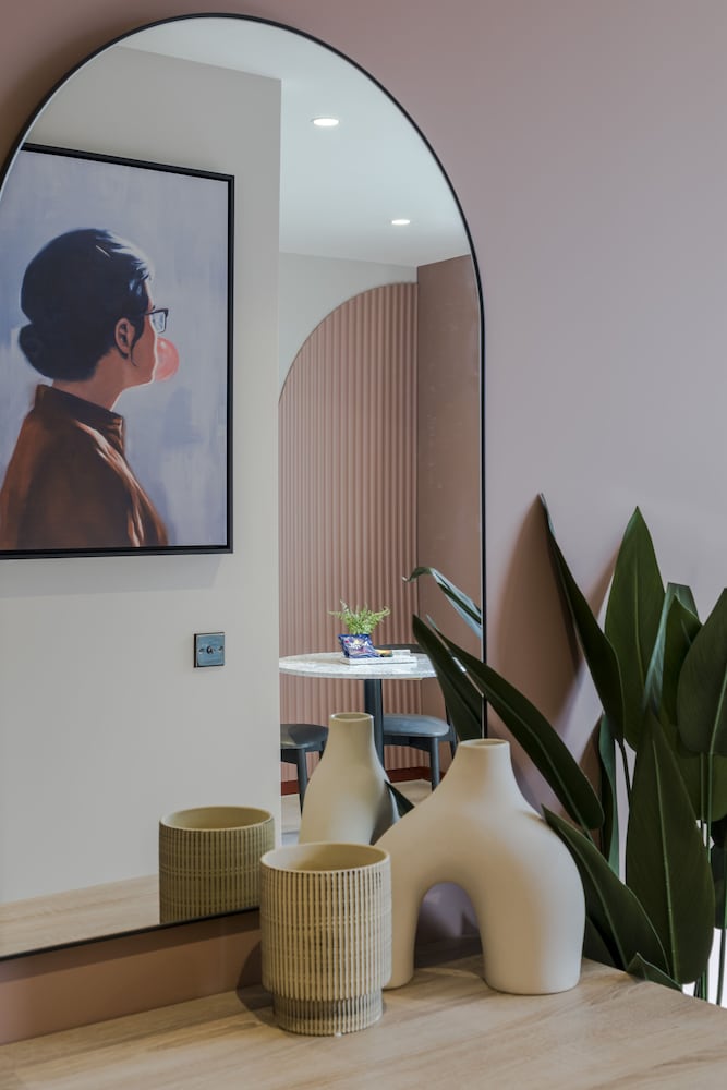 Фото Your Apartment Milton Keynes