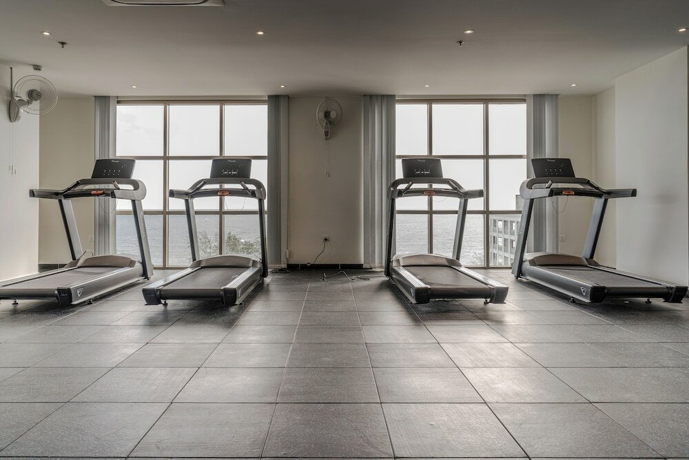 Фото Sea Breeze Hotel & Villa