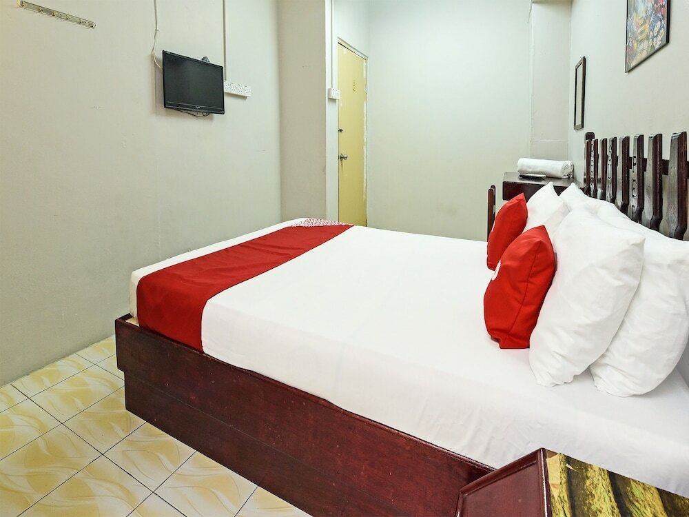 Фото Super Oyo Capital O 90659 Raintown Timbers Hotel