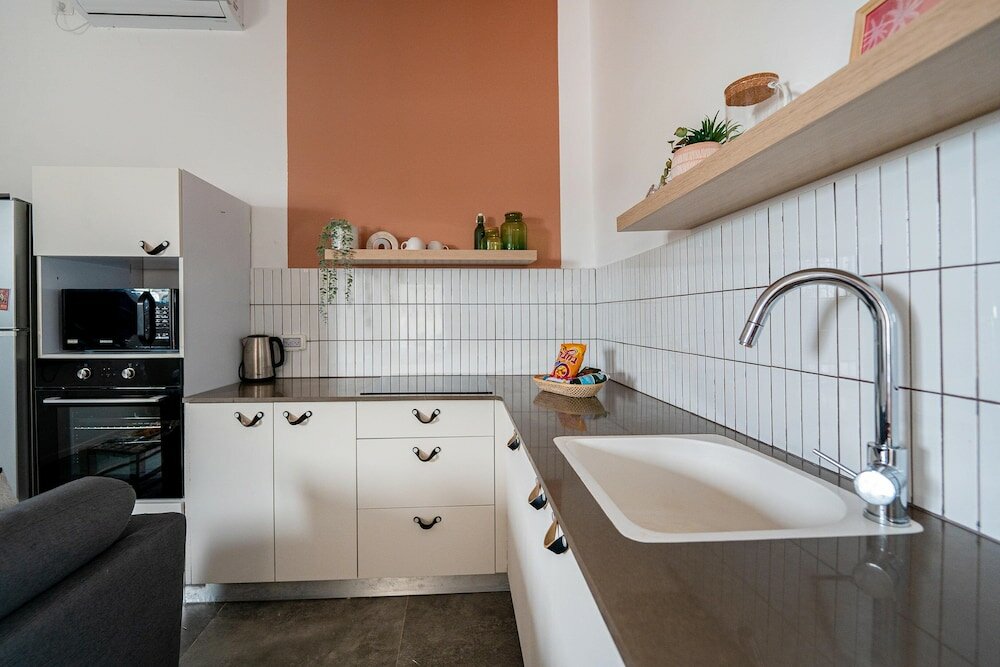 Фото Carmel Beach House by Berry Stays