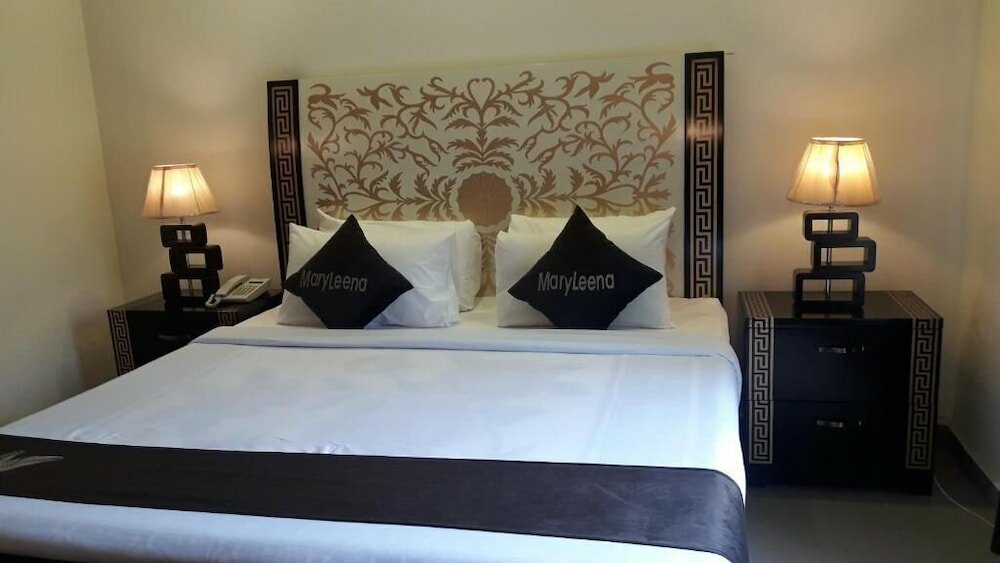 Фото MaryLeena Hotel Gulberg Lahore