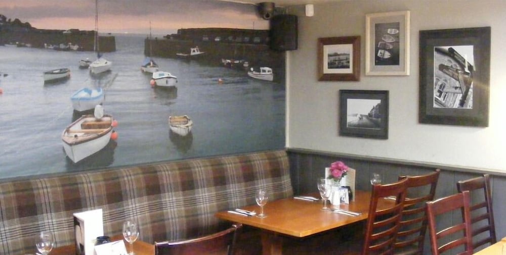 Фото The Fountain Tavern