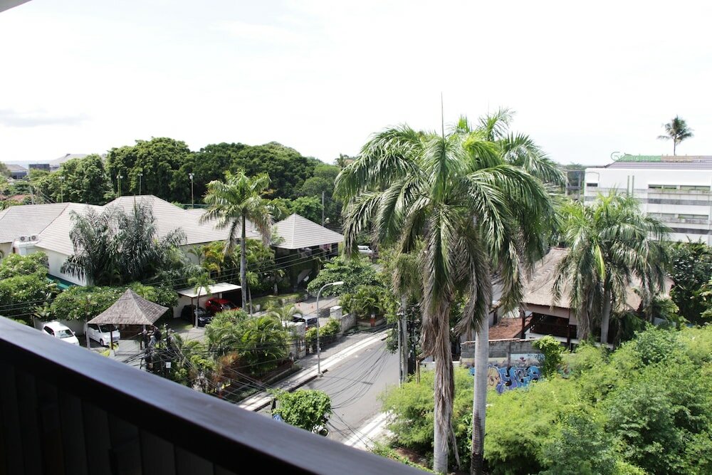 Фото Courtyard by Marriott Bali Seminyak Resort