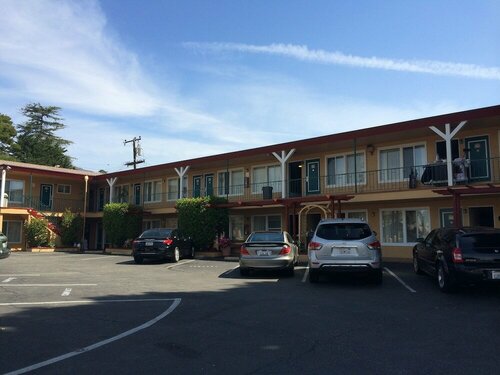 Гостиница Oasis Inn & Suites в Санта-Барбаре