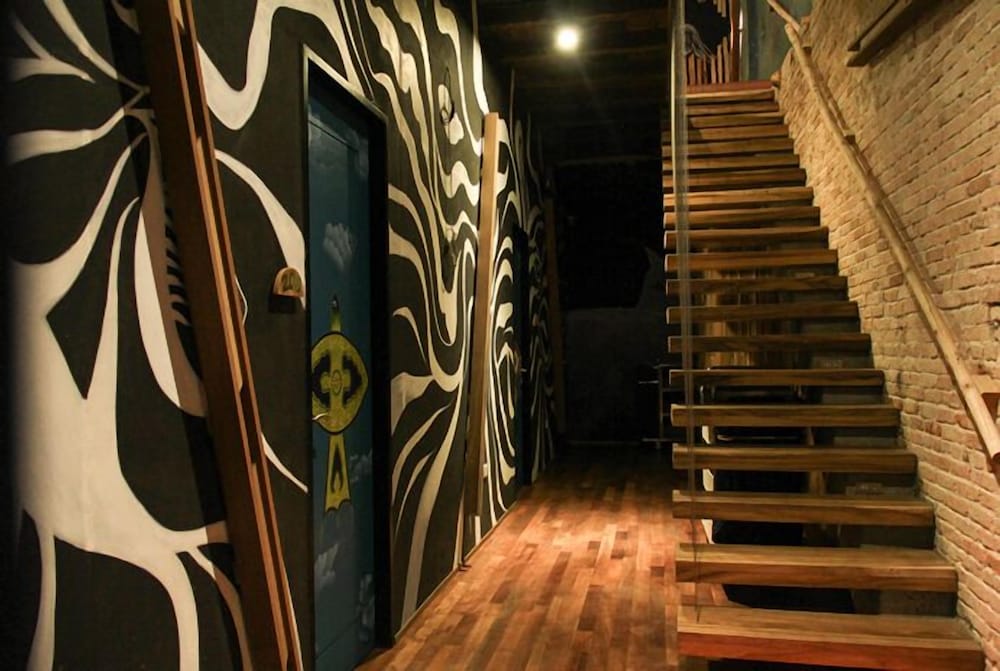 Фото The Happy 8 Retreat @ Old Town