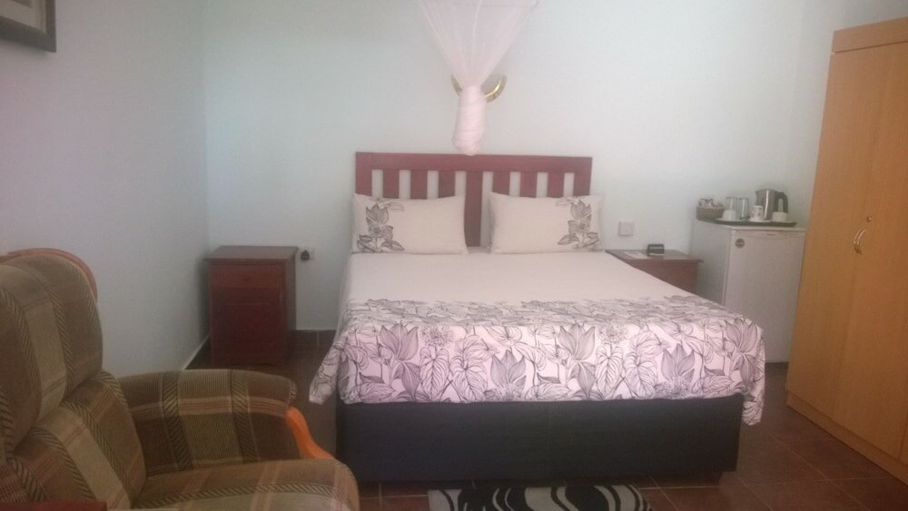 Фото Gloria's Bed and Breakfast