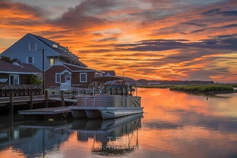 Гостиница Snug Harbor Marina and Hotel в Чинкотиге