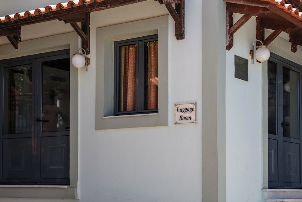 Фото Koni Village Hotel