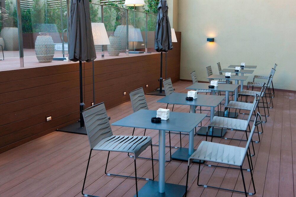 Фото AC Hotel Colon Valencia