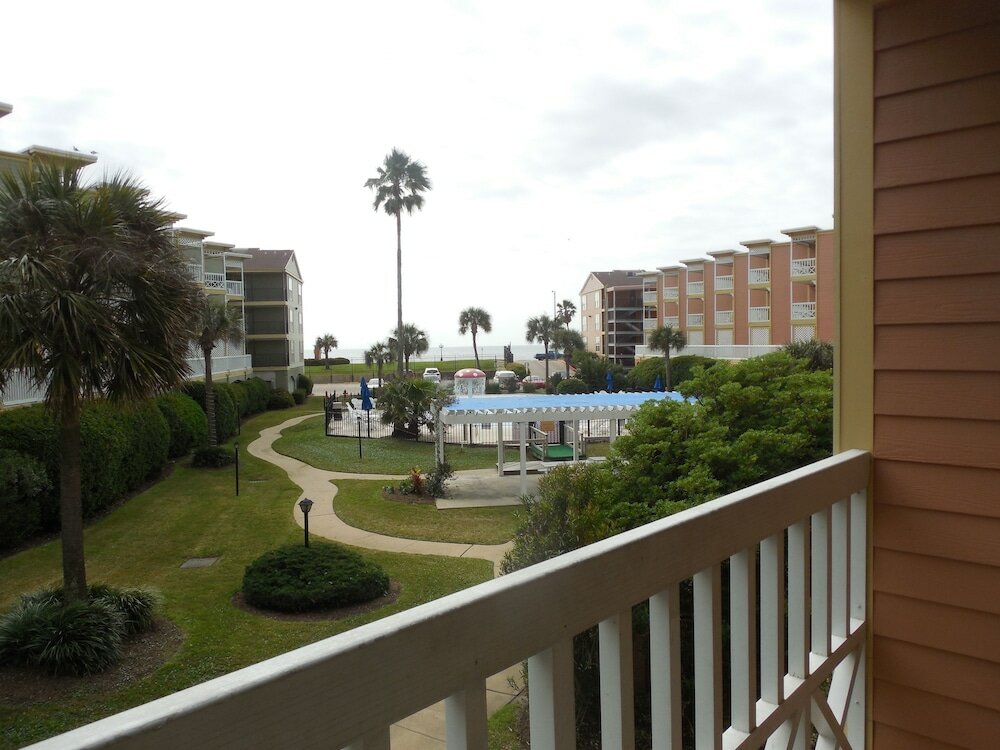 Фото The Victorian Condo by Ab Sea