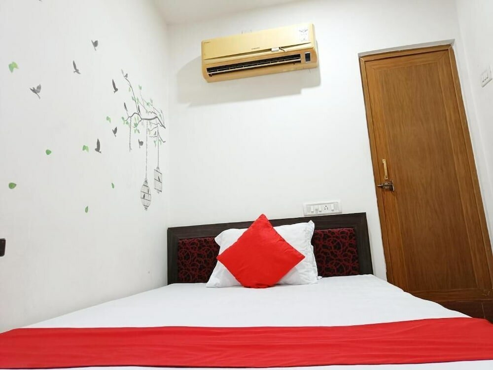 Фото Hotel Executive Inn