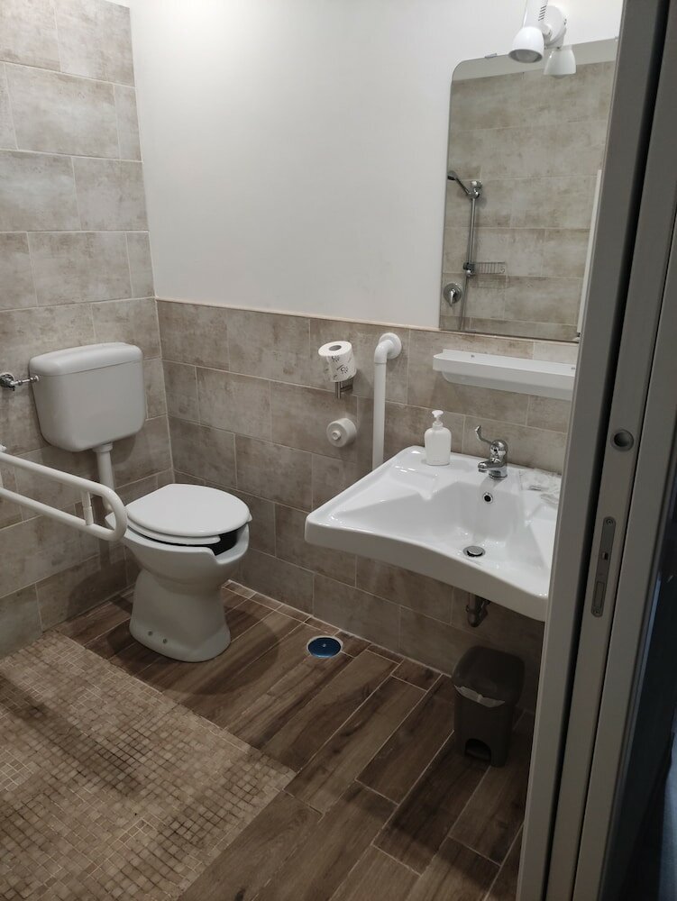 Фото Hotel Big Bang