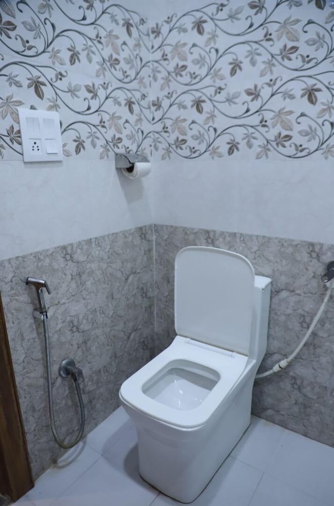 Фото Hotel Virasat Palace