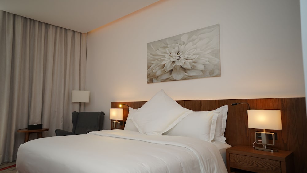 Фото Jasmine Garden Hotel