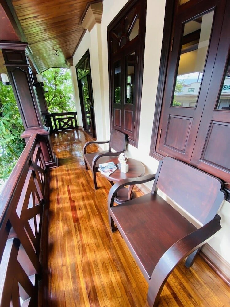 Фото Maison Vongprachan Hotel