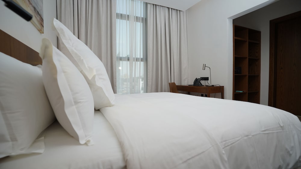 Фото Jasmine Garden Hotel