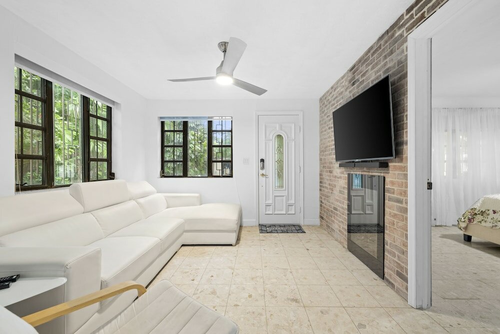 Фото Little Havana Retreat