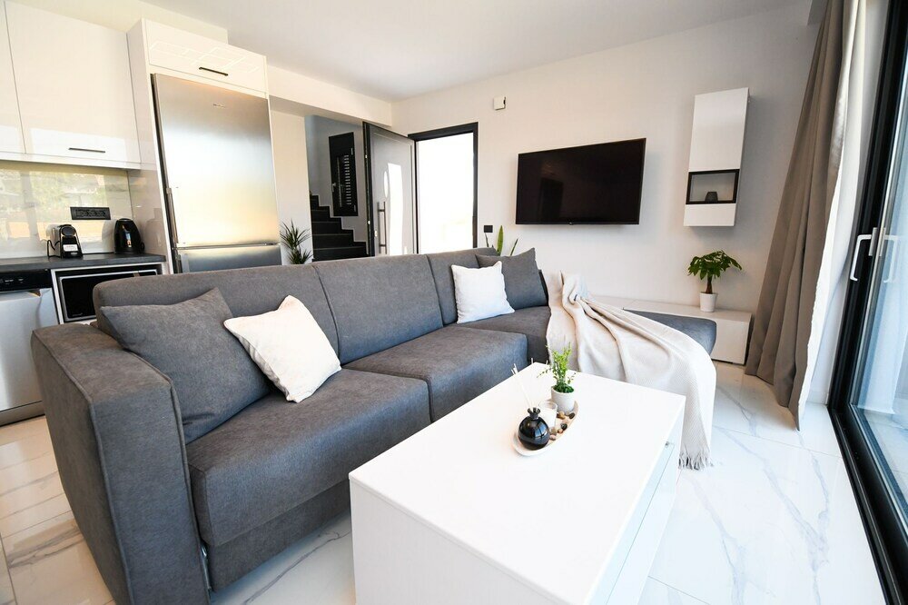 Фото Sun White Villa