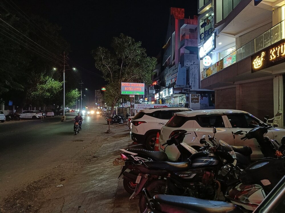 Фото Hotel Lotus