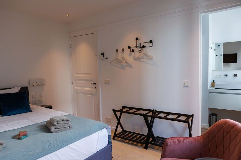 Фото Apl8 St-Anna B&b