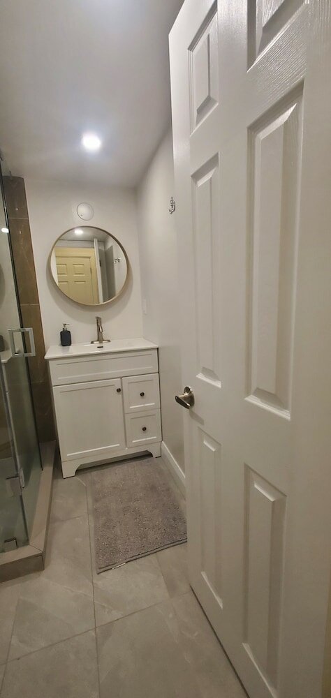 Фото Downtown Easy Stay