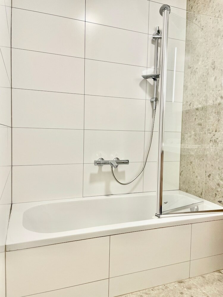 Фото One Lux Stay near Fashion District