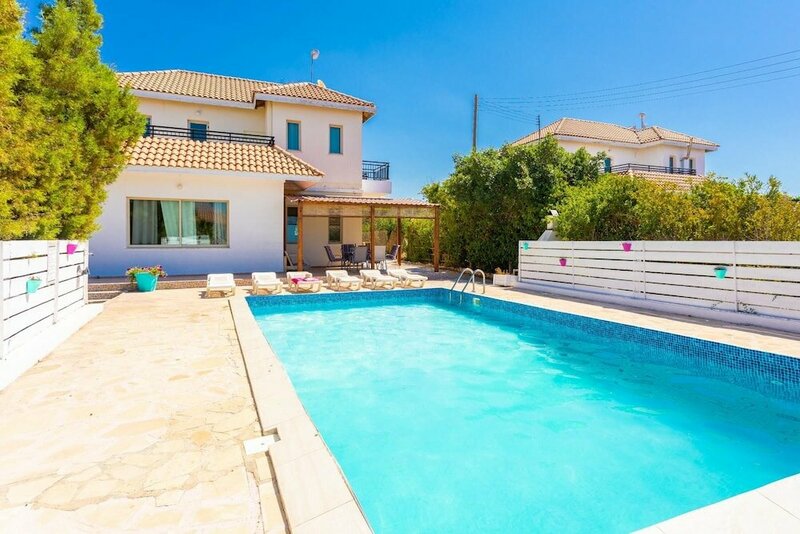 Гостиница Villa Aristotle in Peyia