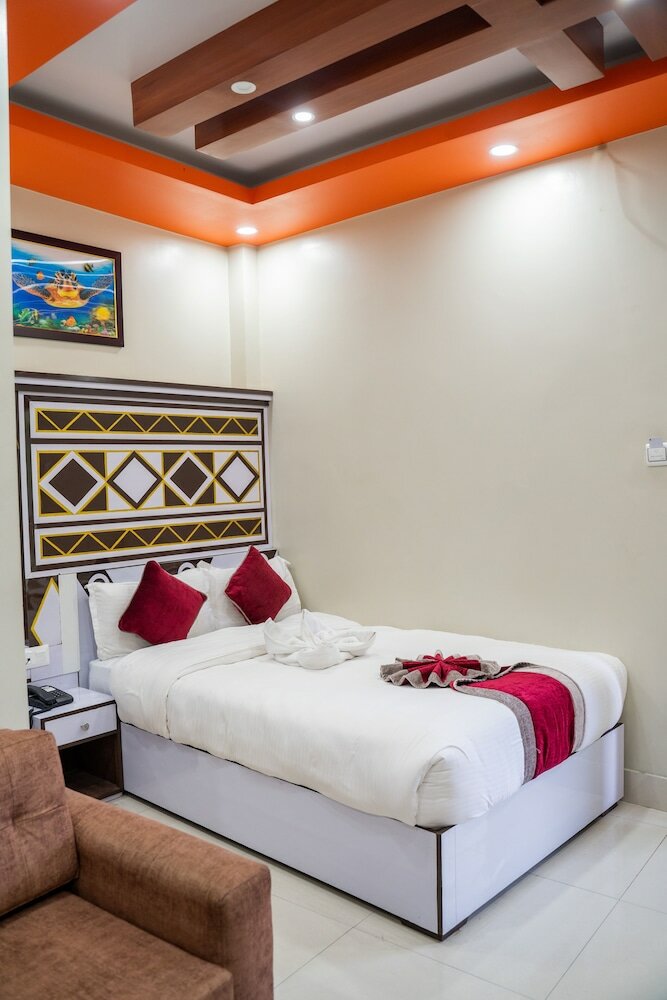 Фото Hotel Janmabhumi