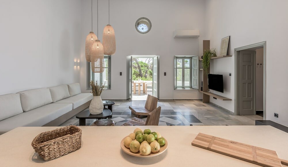 Фото Sunset Plaka