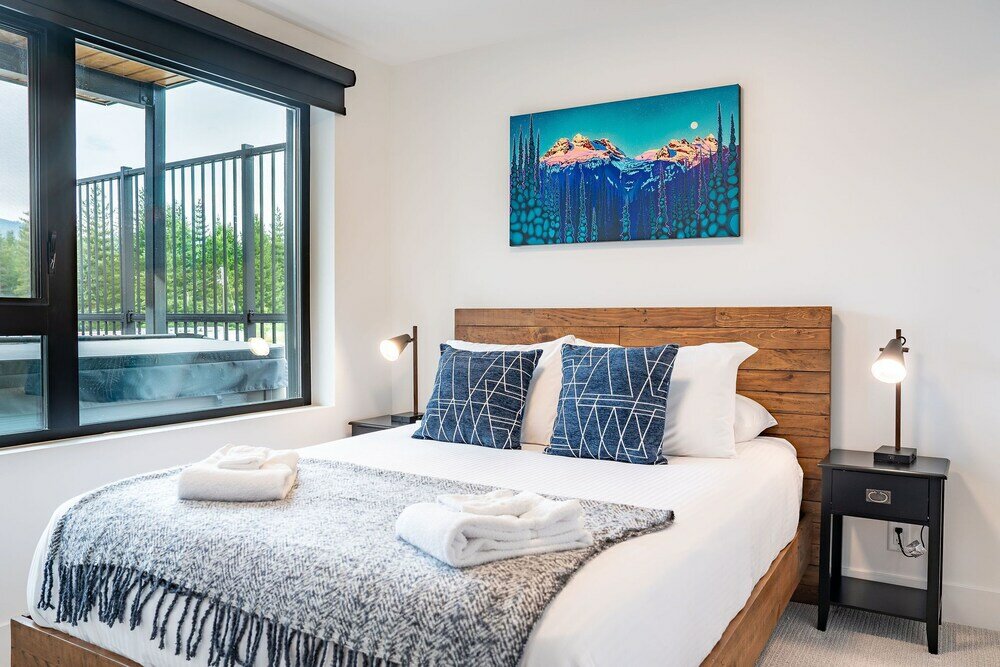 Фото Switchback Suite by Revelstoke Vacations