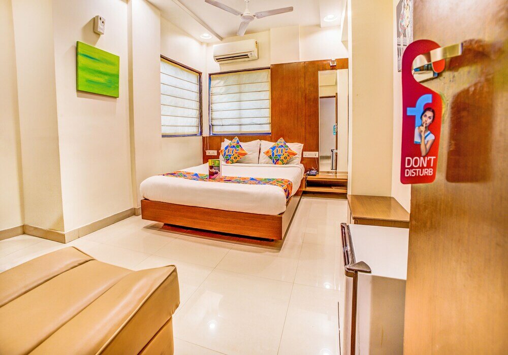 Фото Fabhotel Loharkar