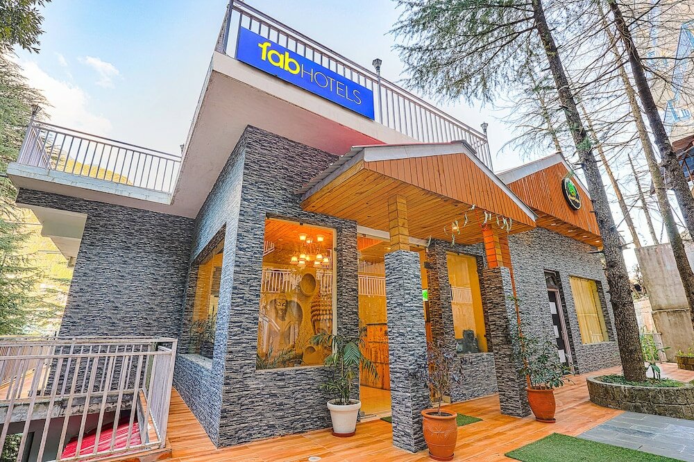 Фото отеля 1