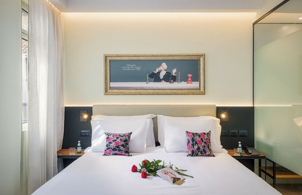 Фото Rephael House Hotel