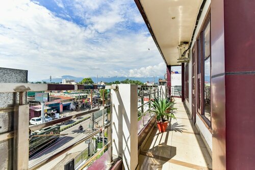 Гостиница Fabhotel Sr Residency в Дехрадуне