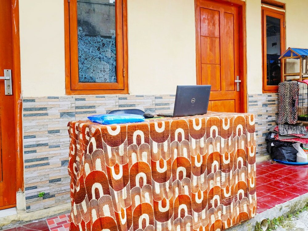 Фото Spot On 91638 Anna Homestay Syariah