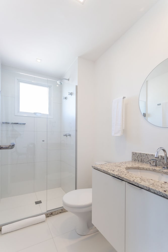 Фото Charlie Connect Partenon