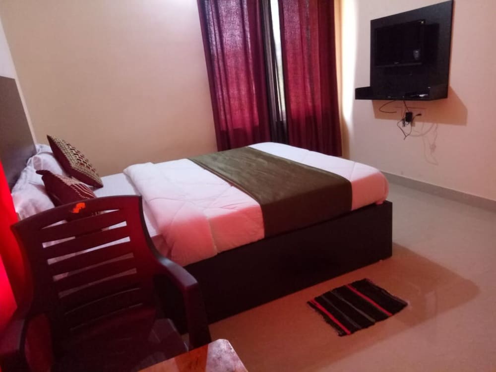 Фото Goroomgo Planet Bhubaneswar