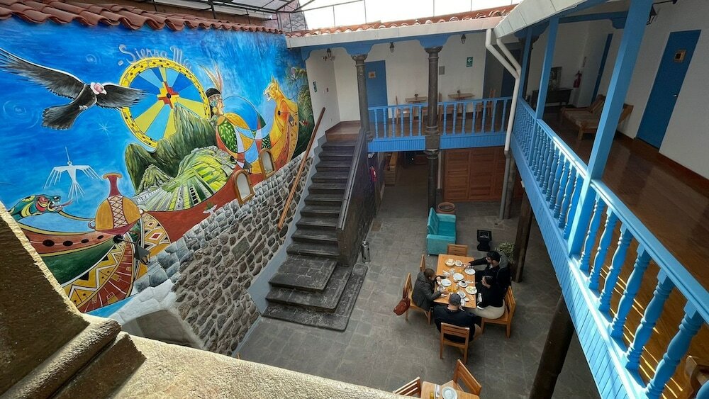 Фото отеля 2