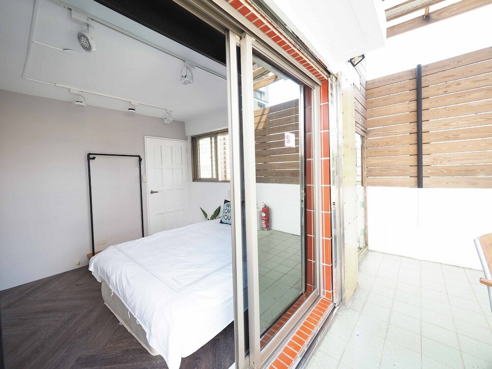 Фото Yongchun Mrt Station