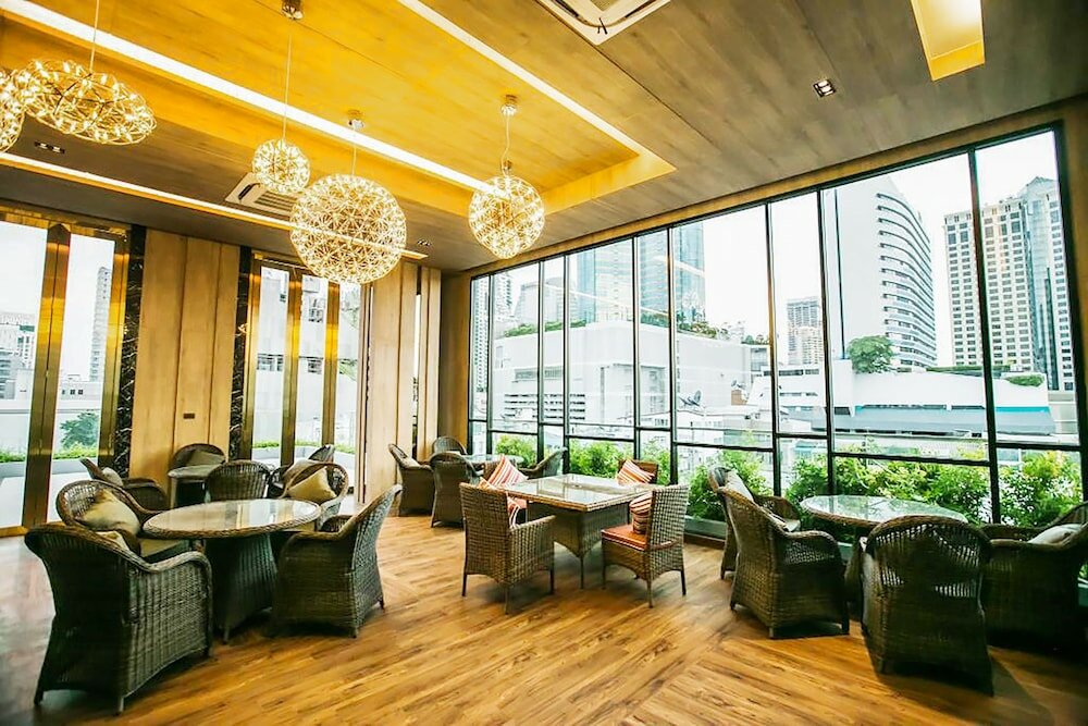 Фото Wealth Lodge Asoke by Favstay