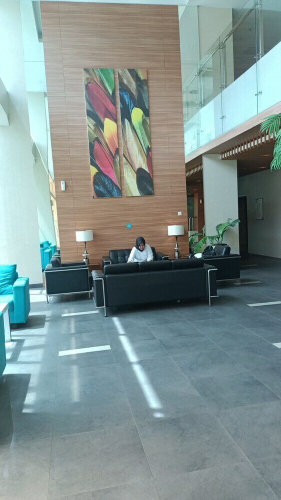 Фото Express O 92140 Appartel