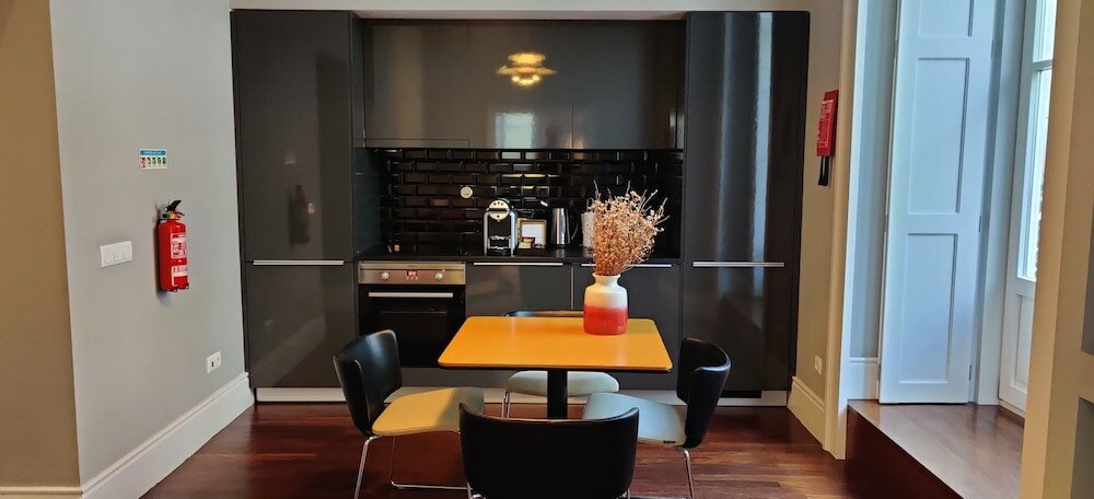 Фото Oporto Serviced Apartments 1858